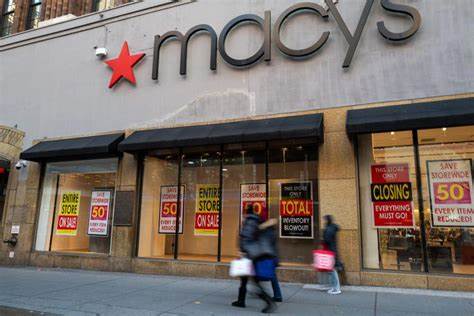 Macy’s Cuts Earnings Guidance on Tariff and Spending Uncertainty. The Stock Rises