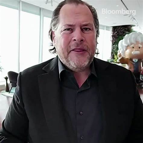 Salesforce CEO on why he defied conventional thinking by hiking earnings guidance