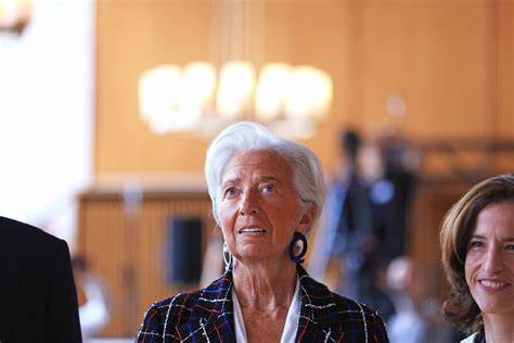 Lagarde Doubles Down on Push to Raise the Euro’s Global Profile