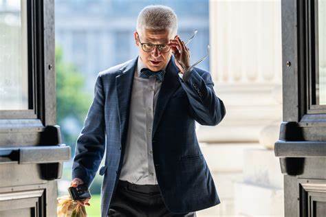 How Patrick McHenry went from partisan ‘attack dog’ to holding the fate of the House in his hands - Roll Call
