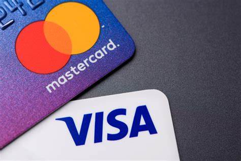 EU Renews Pressure on Visa, Mastercard Over Fee Practices