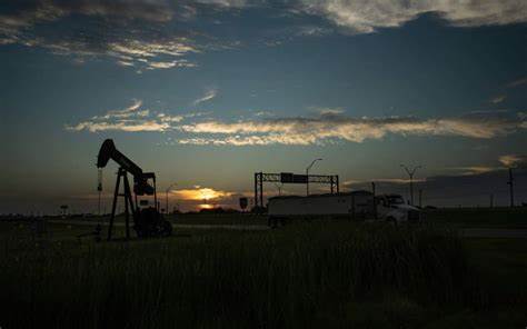 U.S. Crude Oil Stockpiles Fall Amid Lower Production