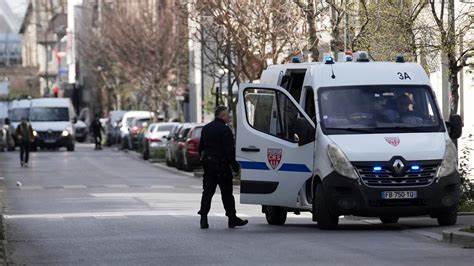 Daughter of crypto boss escapes Paris kidnap attempt in latest in series of attacks