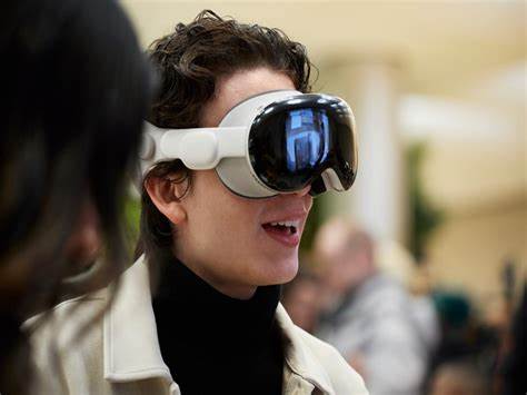 Why Apple Vision Pro’s $3,500 price is actually a selling point - StartupNews.fyi