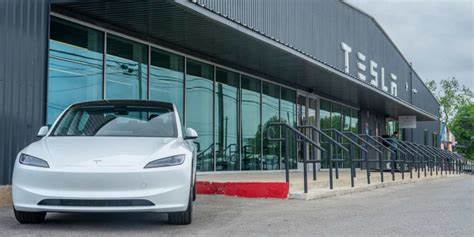 Loeb’s Third Point Dumps Tesla. What Other Hedge Fund Honchos Are Doing