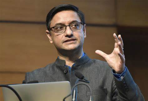 90-hour work weeks: PM Narendra Modi’s top advisor Sanjeev Sanyal calls it a ‘moral hazard’ - StartupNews.fyi