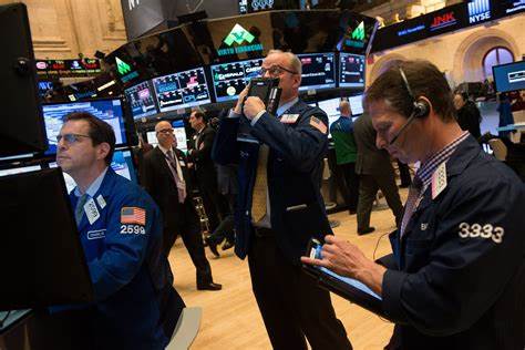 Wall Street soars to record highs in a global market rally after Fed’s interest rate cut - PBS NewsHour