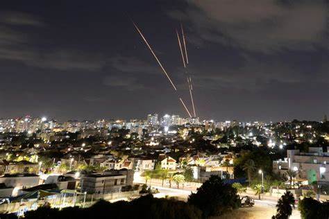 BNB Price Remains Above Key Support Level After Israel-Iran Clash Sparks Risk Asset Flight