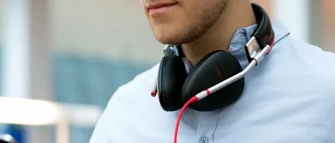 Meta Looks for Exclusive Hollywood Content for its New Headset, WSJ