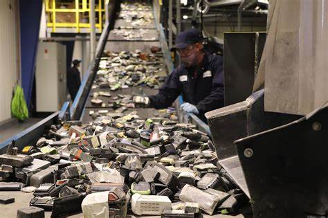 Canadian battery recycler Li-Cycle puts itself up for sale as cash runs low