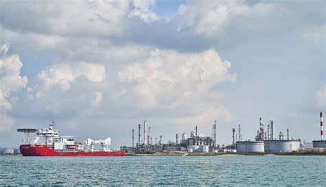 Shell explores BP takeover after net zero blunders