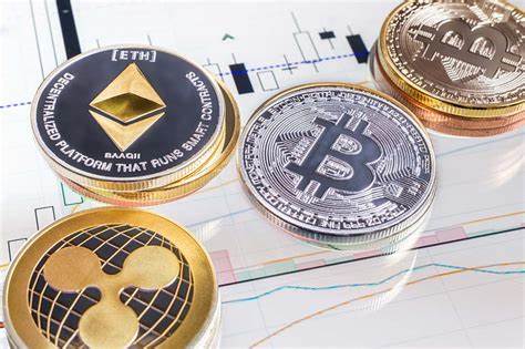 Top 3 Price Prediction Bitcoin, Ethereum, Ripple: BTC struggles for a breakout while ETH and XRP extend losses