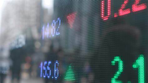 Stock market today: S&P 500, Nasdaq little changed amid renewed tariff threats, Boeing stock weighs on Dow