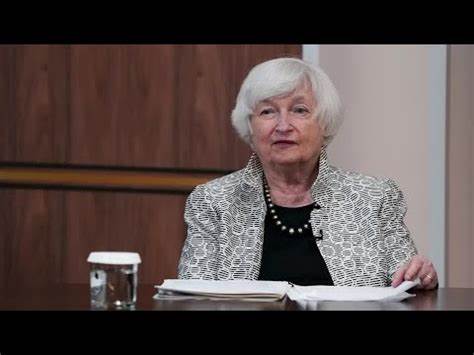 Yellen, Bernanke see the US economy avoiding a recession - Yahoo Finance