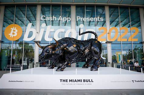 Bitcoin 2022 Conference Wrap: Cathie Wood, Peter Thiel, Laser Eyes Bull - Markets Insider