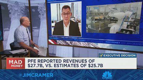 Jim Cramer on Pfizer (PFE) – “Caught in a Vortex, but I’m Sticking with Seagen and Dr. Bourla