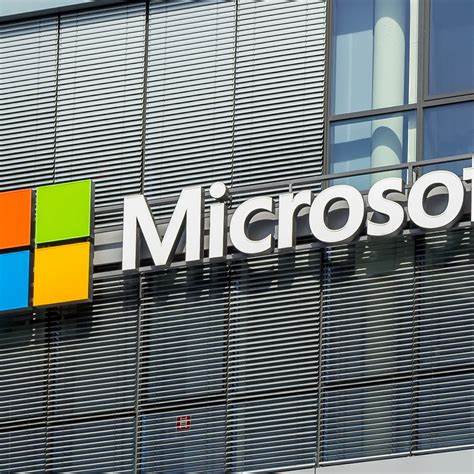 Microsoft Says It's Censoring Employee Emails Containing the Word "Palestine