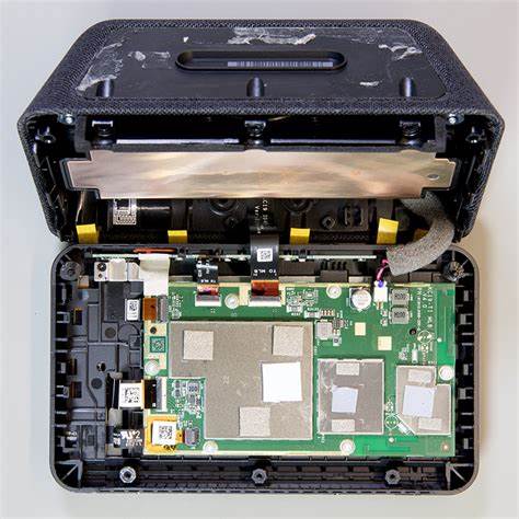 Amazon Echo Show 5 2nd Generation Smart Display Teardown (2021)