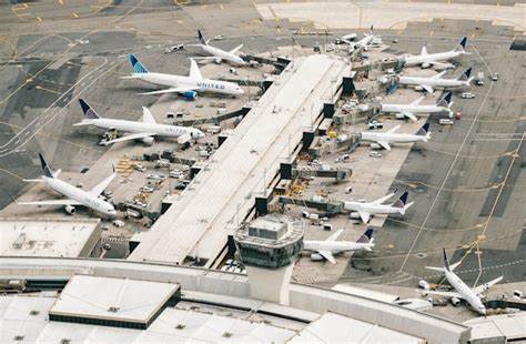 Newark Airport Hit by 90-Second Radar Outage, the Second in Weeks