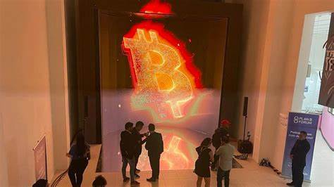 Bitcoin Tops $97K, Strategy Hits 2025 High Ahead of Earnings Amid Capital Raise Speculation