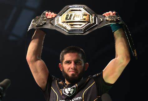 Islam Makhachev spielt nach Jiri Prochazkas Comeback-Sieg bei UFC 300 den Matchmaker im Halbschwergewicht
