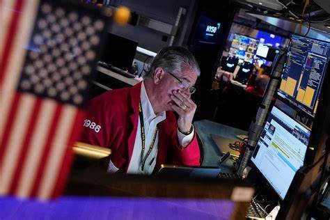 Wall Street braces for more bond turbulence as traders bet Washington won't tackle deficits
