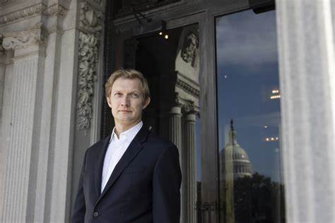 Luther Lowe of Y Combinator: 'It's Important to Fight for Little Tech'