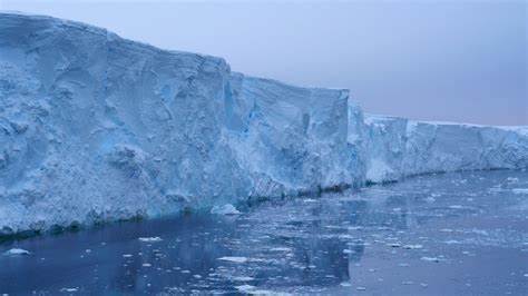 Paris Agreement target won't protect polar ice sheets, scientists warn
