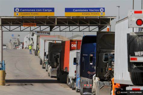 Mexican President Warns Trump's 25% Tariffs Will Hurt Business on Both Sides of Border