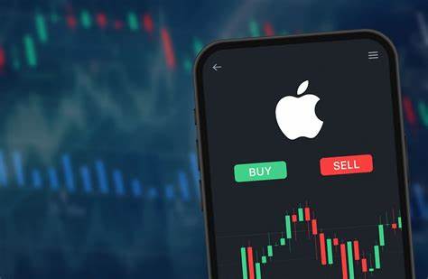Analyst Says It’s Going to Be a ‘Rough’ Year for Apple (AAPL) Amid Tariff Impact
