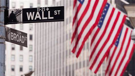 Dow Jones Futures Fall As UnitedHealth Dives On Probe; Walmart Rises, CoreWeave Tumbles