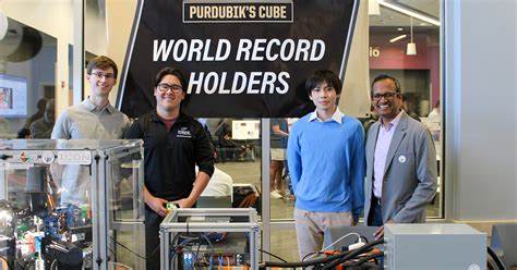 Purdue ECE students shatter Guinness World Record for fastest puzzle cube