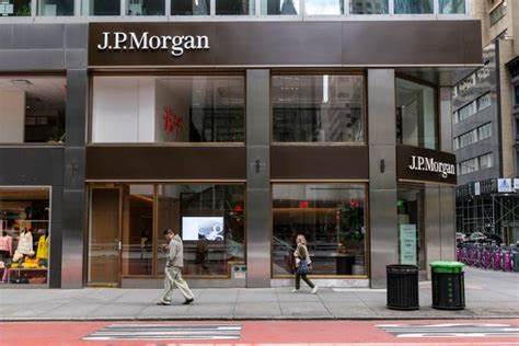 JPMorgan to Let Clients Use Crypto Assets as Loan Collateral—A Game Changer for Banks!