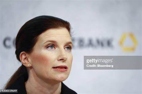 Commerzbank CEO Orlopp on Earnings, Guidance, Merz's New Govermnent