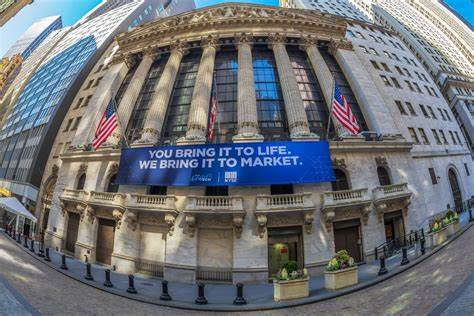 Stocks Climb After Trump Sounds Hopeful Note on China