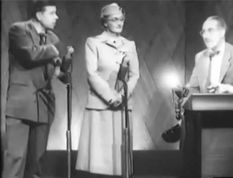 Dueling Zoomerangs with Groucho