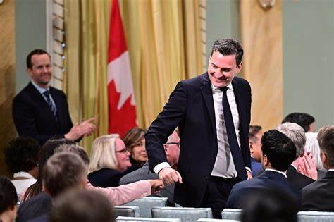 Former journalist Evan Solomon named Canada's first-ever federal AI minister
