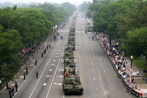  Coinbase slammed for backing US Army parade 