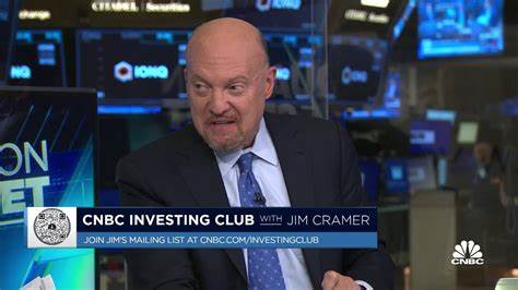 Jim Cramer Says That He “Would Be a Buyer of AT&T