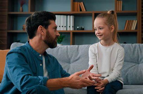 Respekt, Moral und Stressbewältigung: Was Kinder von ihren Eltern lernen