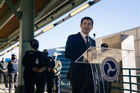 Transportation secretary Pete Buttigieg says port strikes could have real impact on economy - Yahoo! Voices