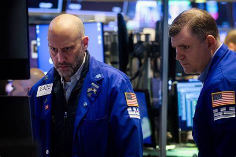 US stocks end mixed, Treasury yields dip as investors eye trade talks, jobs data