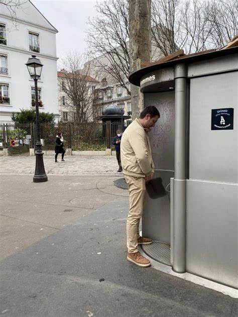 Why do French men pee on the street [video]