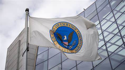 SEC Enforcement Director Calls for Stronger Crypto Regulation Citing Rising Investor Harm - Bitcoin.com News