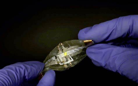 Stretchable Battery Heals After Being Cut in Half
