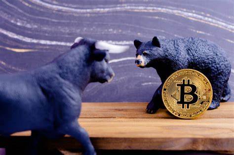 Bitcoin Outlook: Will US Labor Data Impact BTC After ETF Inflow Streak Ends?