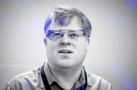 Robert Scoble: "the entire Tim Cook management team needs to go