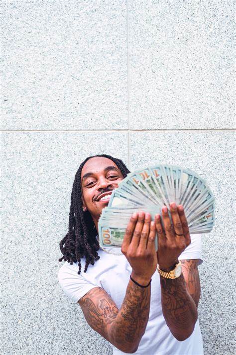 5 Money Lessons They Should Teach in High School, According to Rachel Cruze