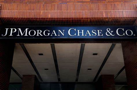 Factbox-JPMorgan executives take center stage with succession, tariffs in focus