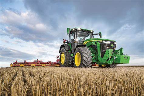 Deere Surges to Record After Beating Quarterly Profit Estimates